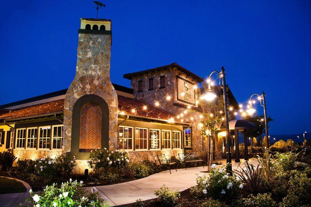 Courtyard By Marriott Riverside Ucr/Moreno Valley Area Екстериор снимка
