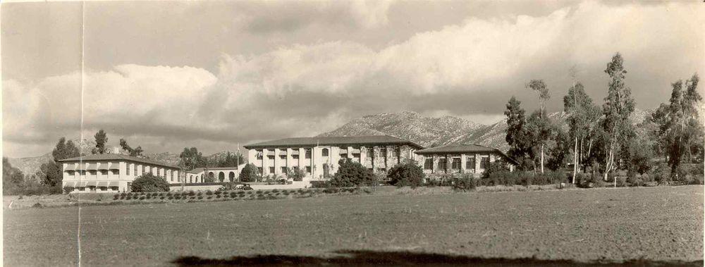 Courtyard By Marriott Riverside Ucr/Moreno Valley Area Екстериор снимка