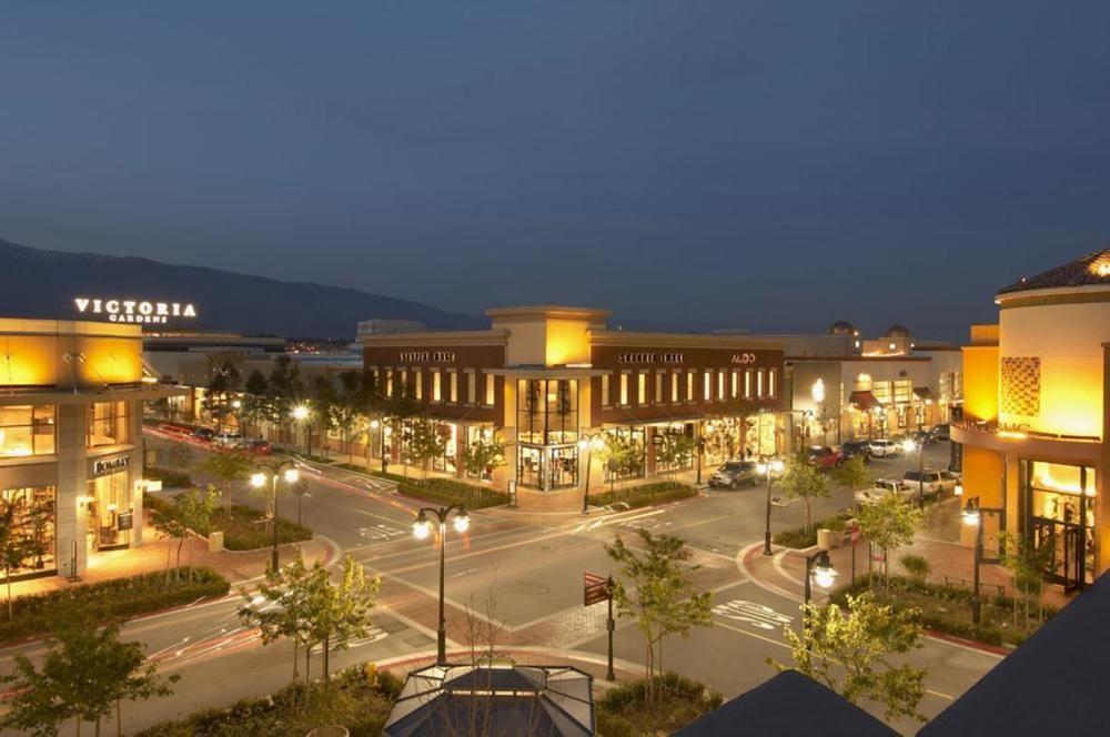 Courtyard By Marriott Riverside Ucr/Moreno Valley Area Екстериор снимка