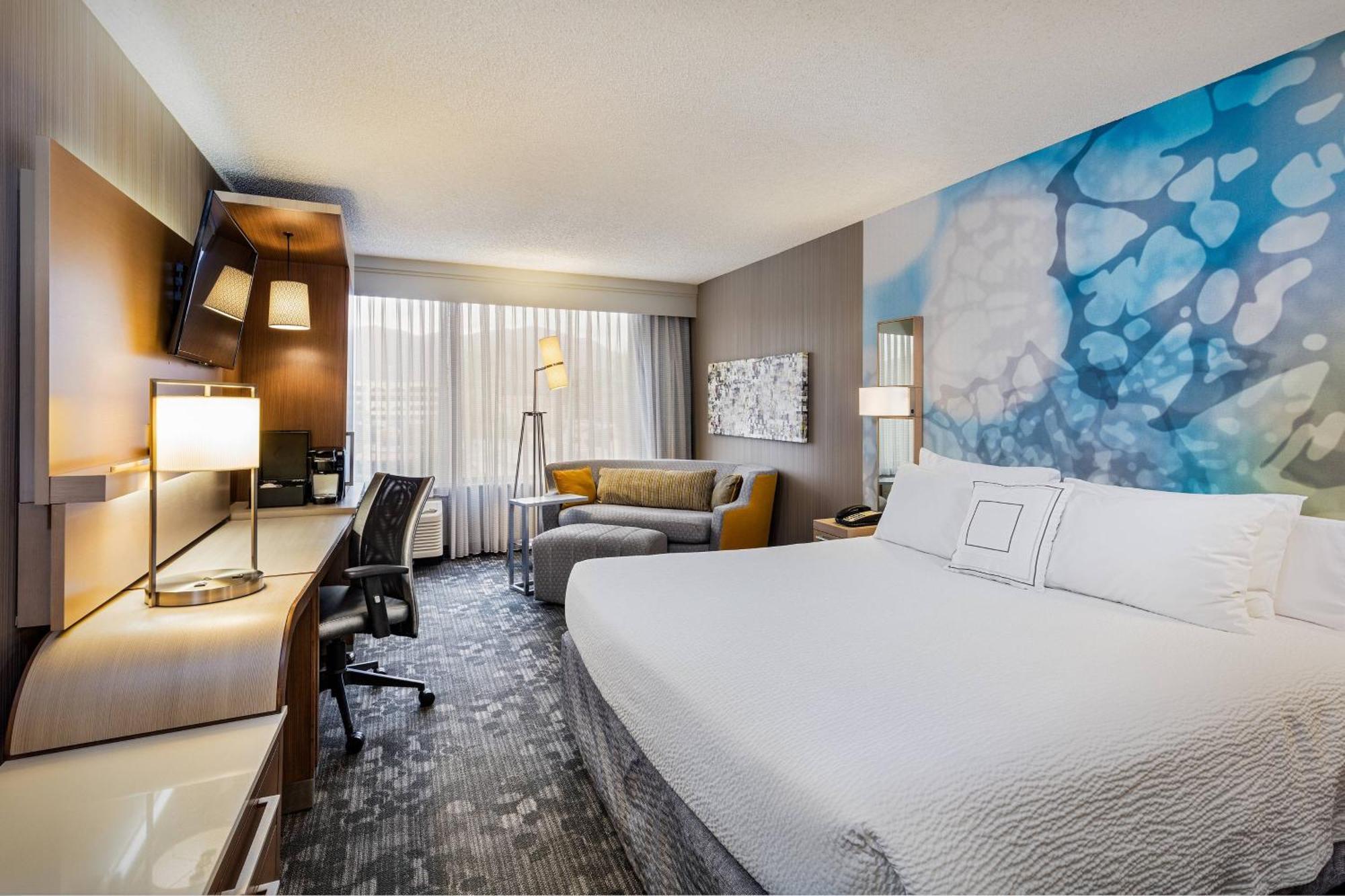 Courtyard By Marriott Riverside Ucr/Moreno Valley Area Екстериор снимка