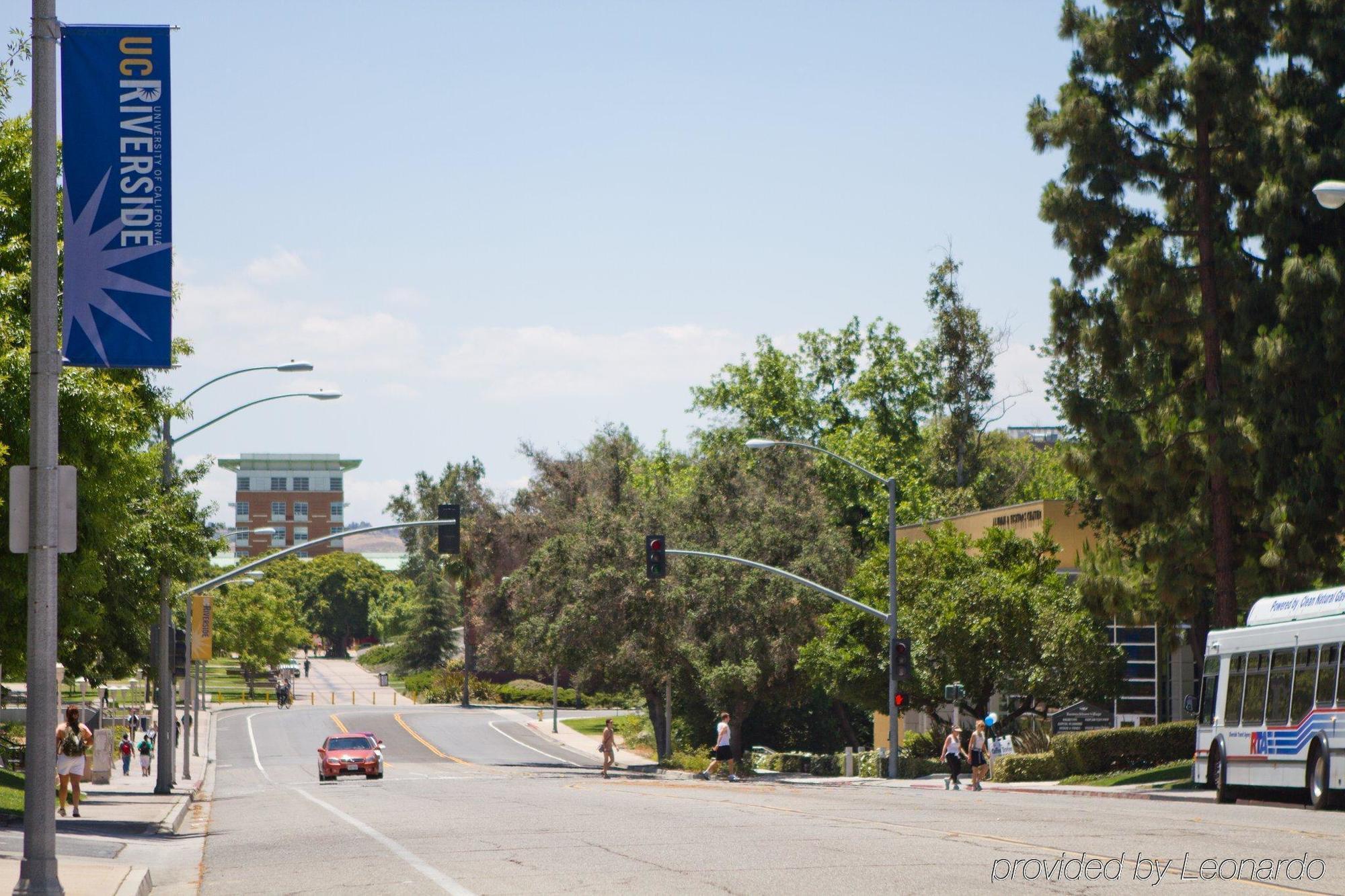 Courtyard By Marriott Riverside Ucr/Moreno Valley Area Екстериор снимка