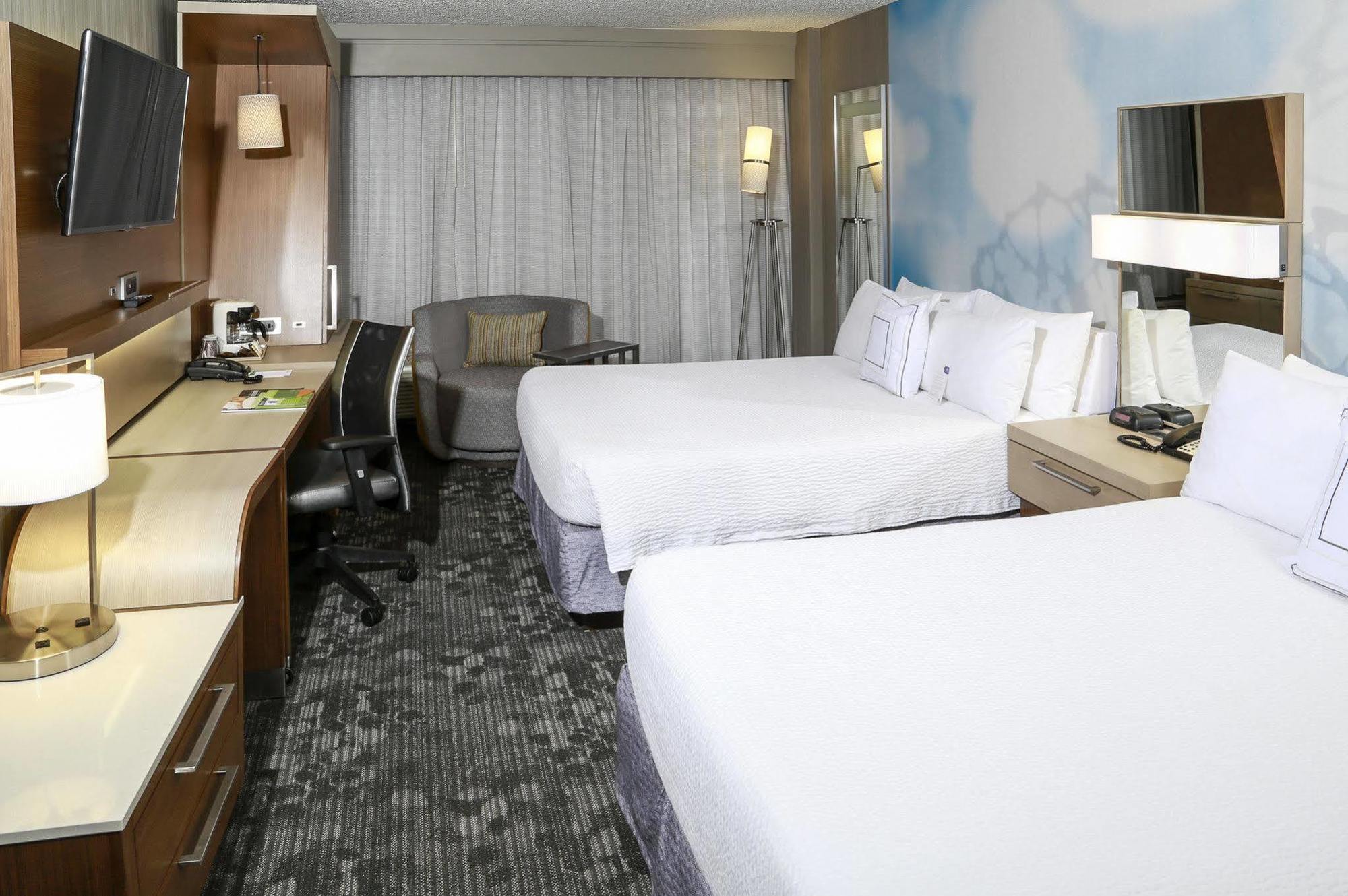 Courtyard By Marriott Riverside Ucr/Moreno Valley Area Стая снимка