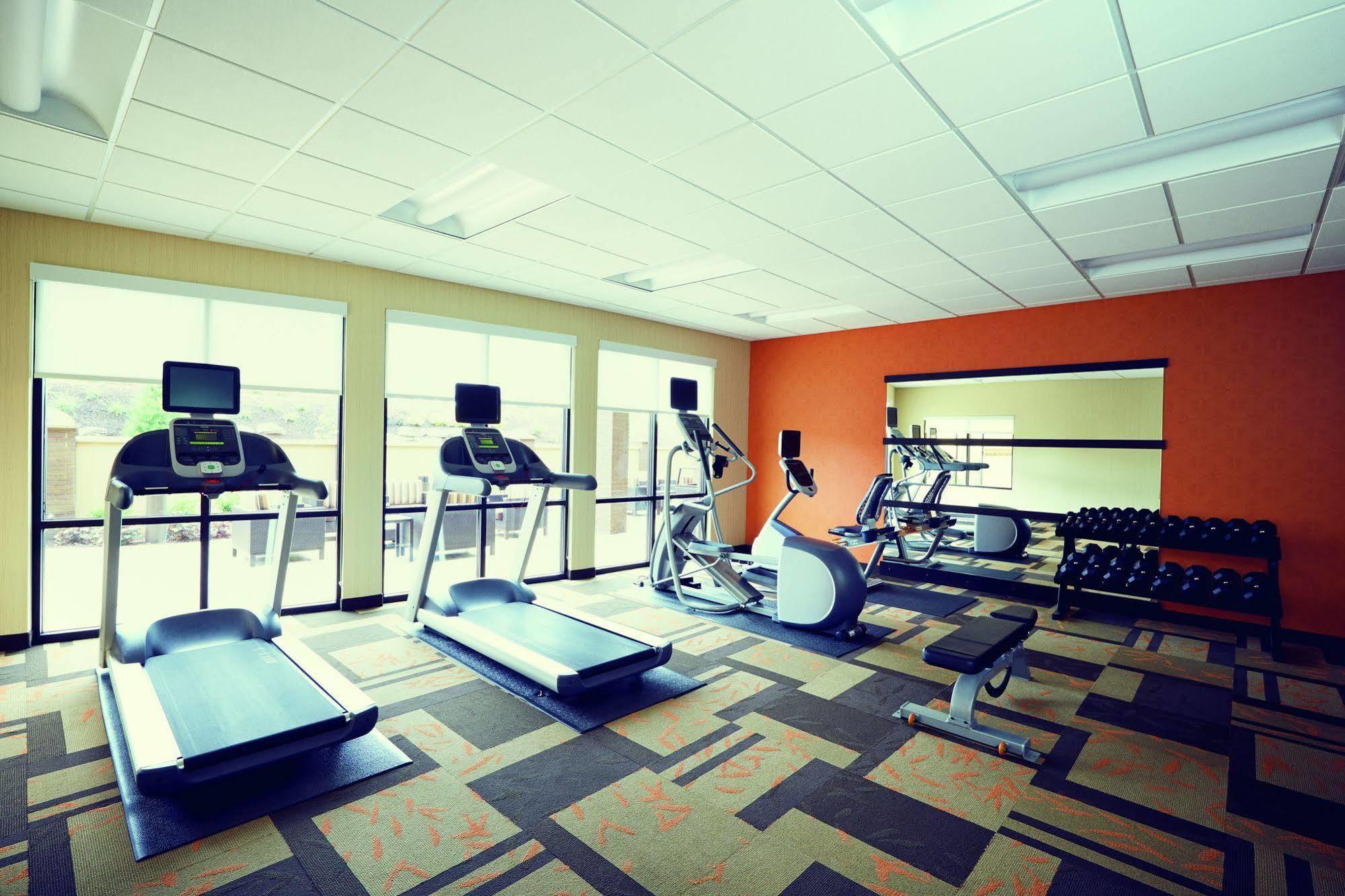 Courtyard By Marriott Riverside Ucr/Moreno Valley Area Екстериор снимка